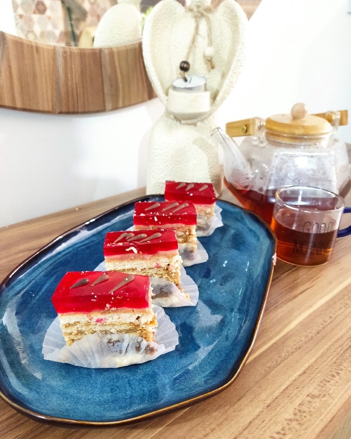 شیرینی تر یخچالی 