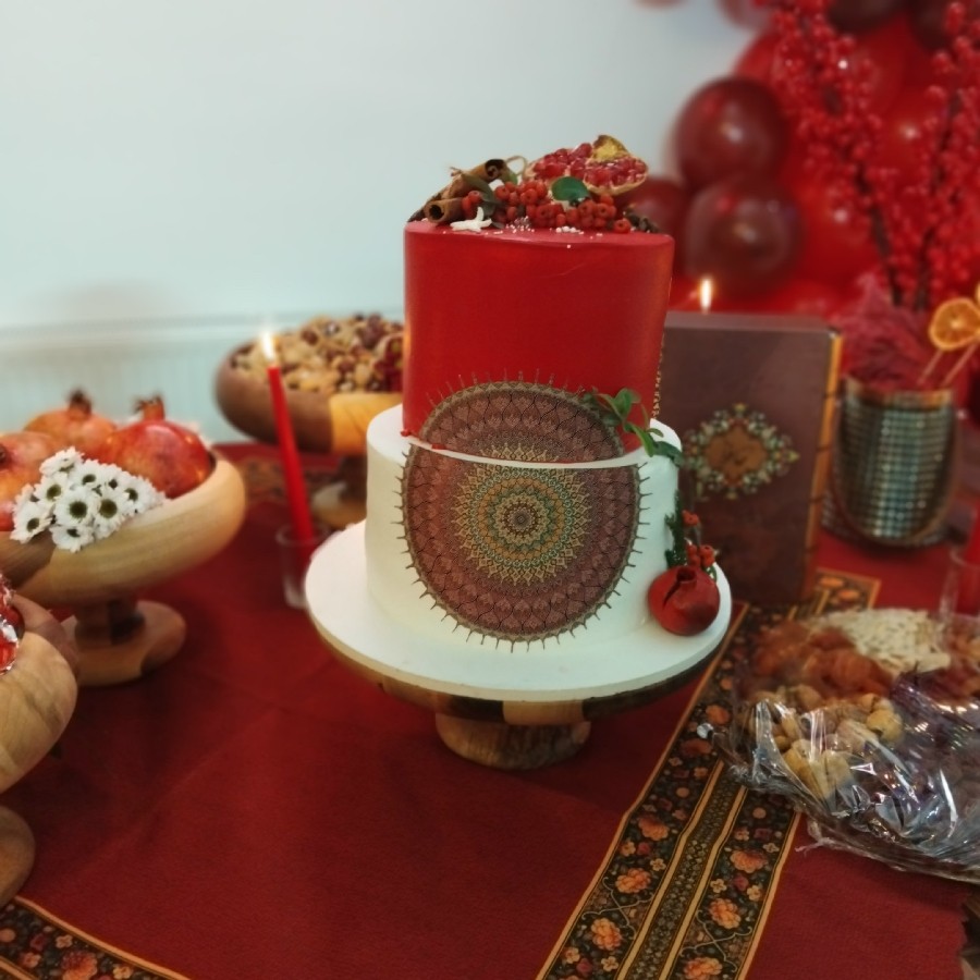 کیک خامه ای شب یلدا ۱۴۰۴