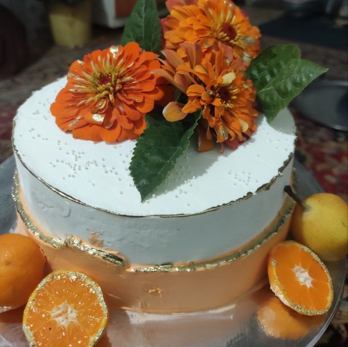 کیک تولد عمه مینا 