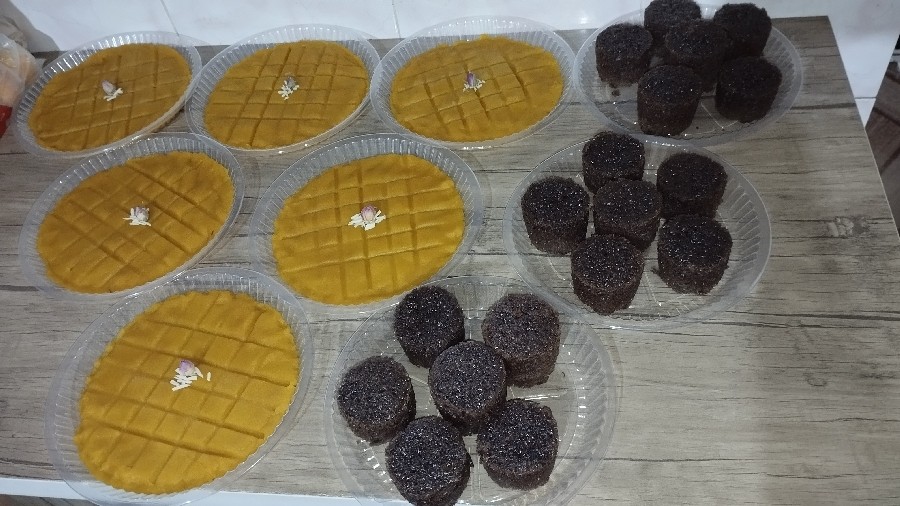 خیرات حلوا و کاپ کیک