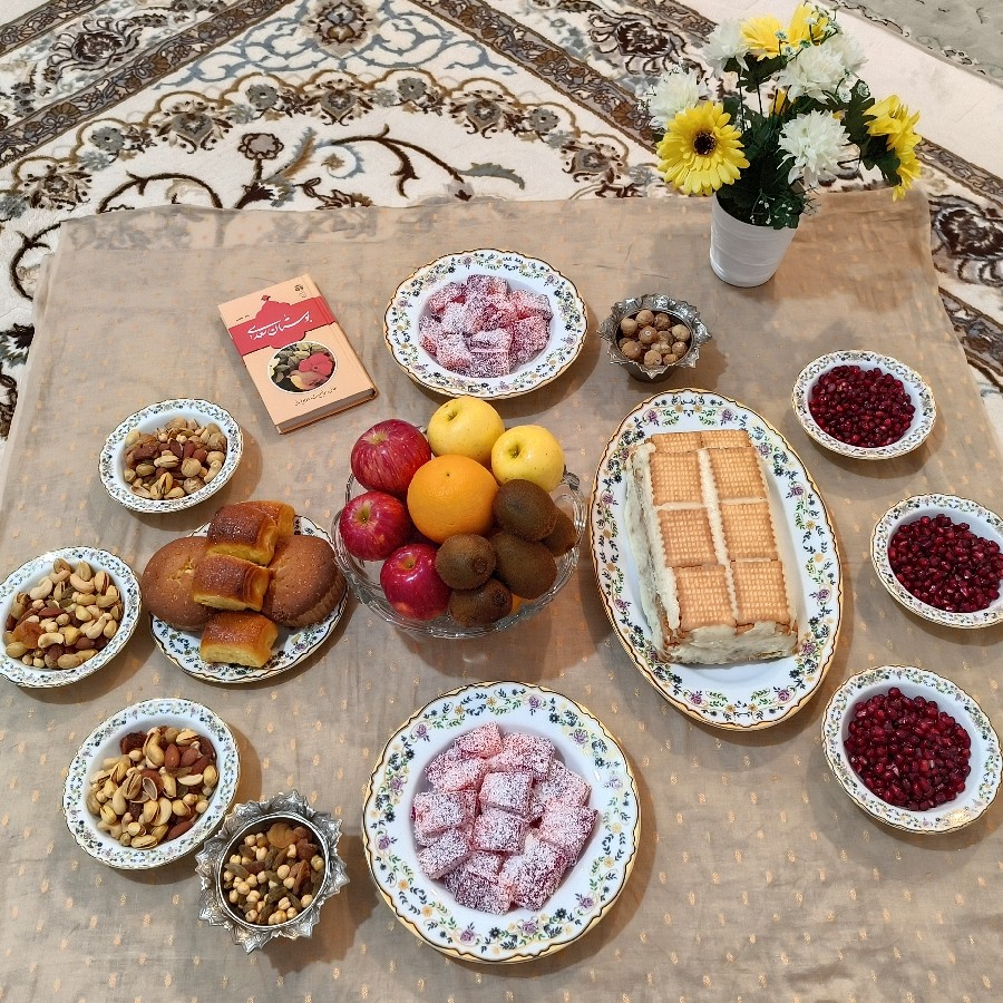 سلام سلام مامان الهه هستم با عکس یلدای ۱۴۰۴
یلداتون مبارک 