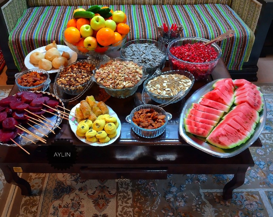 یلداتون مبارک (۱۴۰۴)