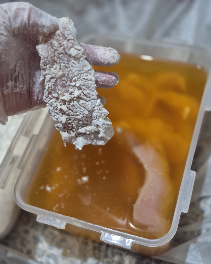 عکس مرحله 4 تهیه مرغ سوخاری