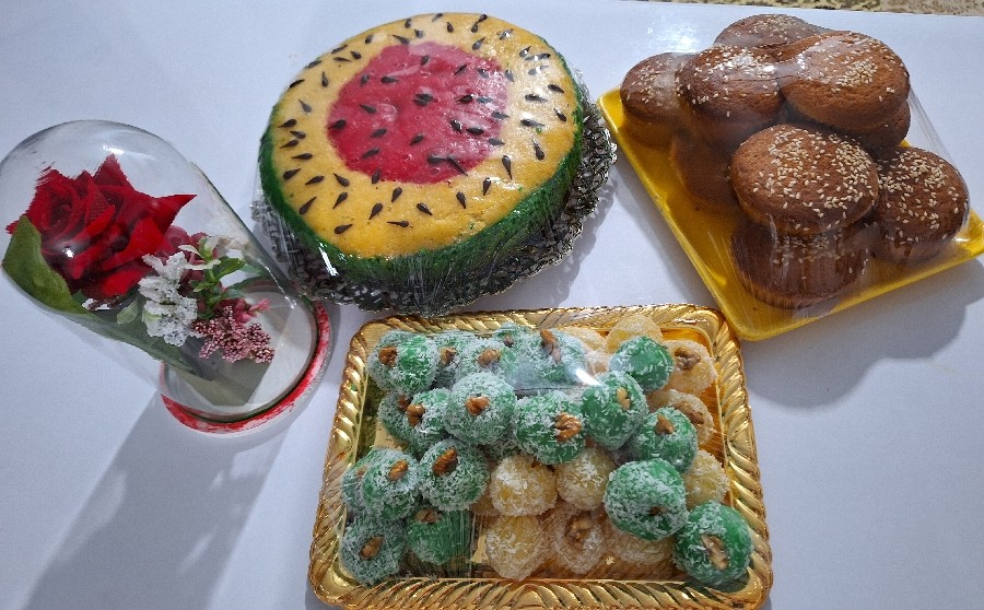 یلداتون‌مبارک‌خواهرا‌ایناروبردم‌خونه‌خواهرم
