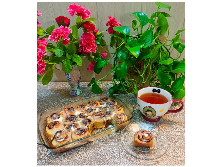 نان رول دارچینی (با آیسینگ خامه ای)