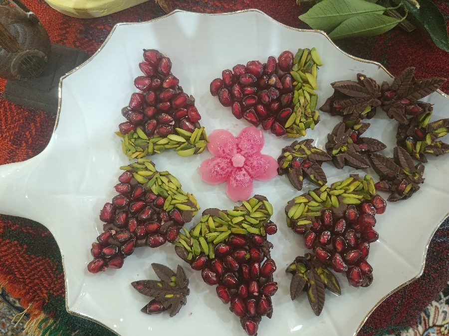 شکلات یلدایی