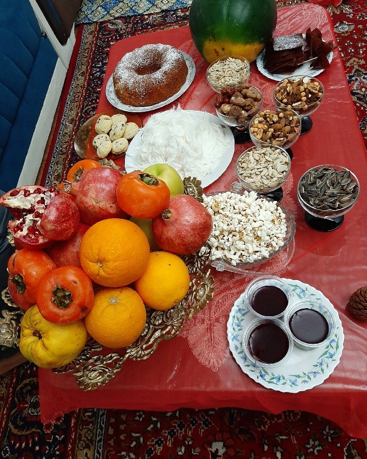 شب چله  ۱۴۰۴ مبارک باشه 