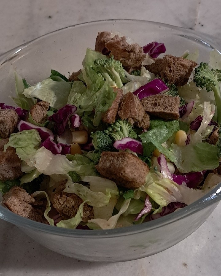 سالاد برای ناهار