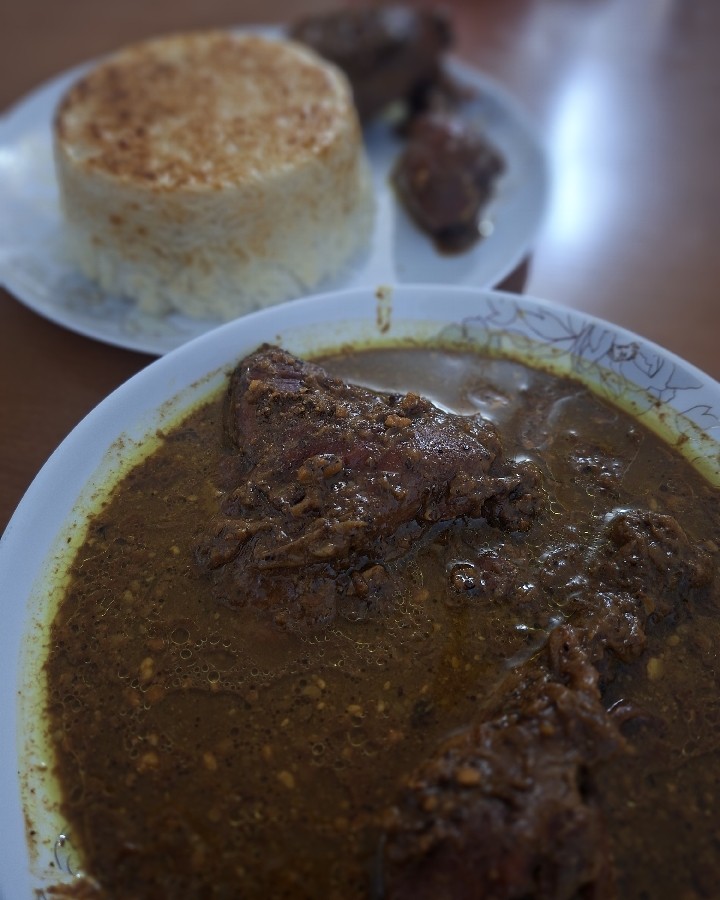 خورشت فسنجان با مرغ 