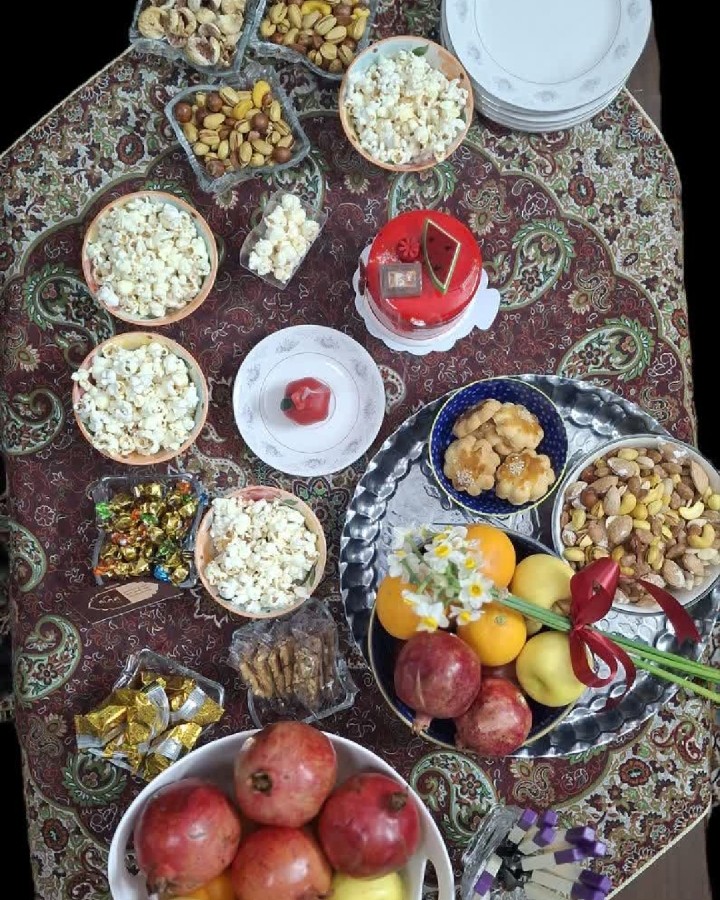 یلدای ۱۴۰۴ مبارک