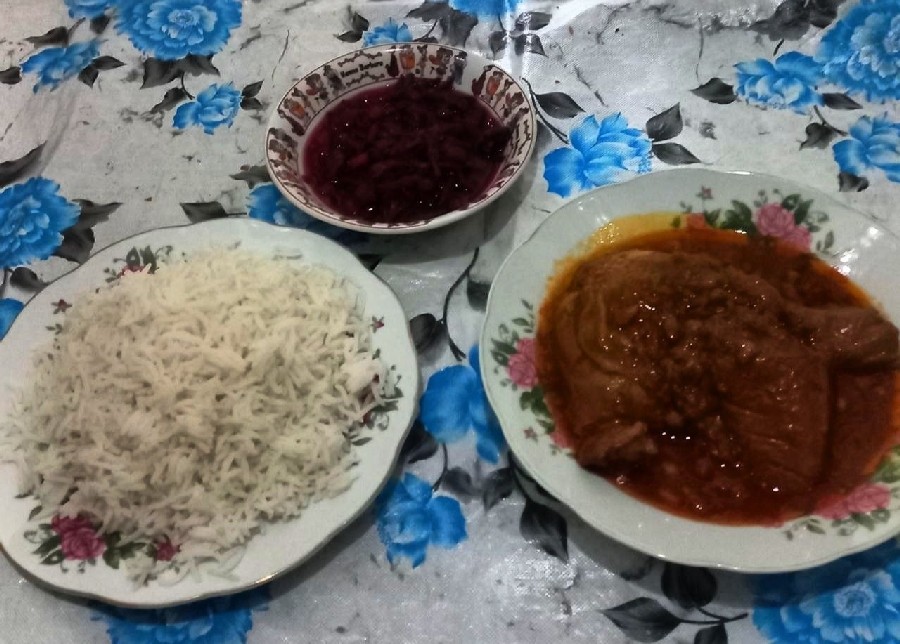 خورش مرغ ناردونی با ترشی لبو و انار 