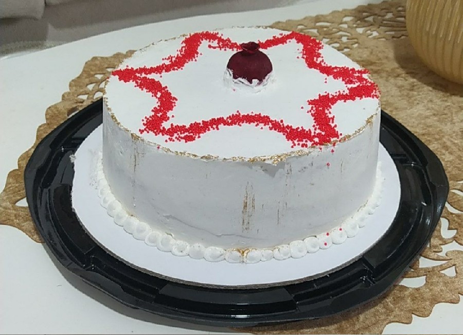 کیک اسفنجی یلدایی و کیک ردولوت پنیری 