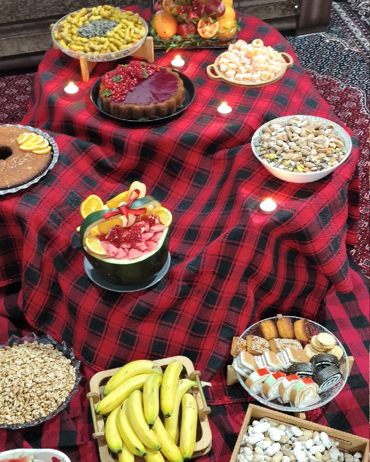 یلدای امسال درکنار پسرم قشنگترازهرسال بود 
یلدای همگی مبارک