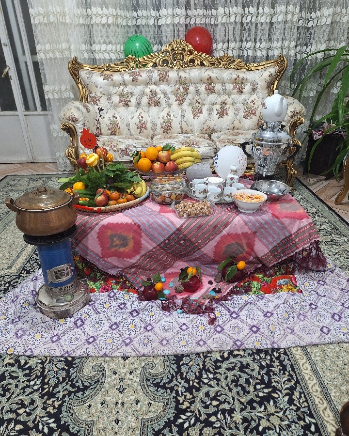 #یلدا
یلدا 1404 مبارک
امسال یلدای متفاوتی رو داشتیم. 
به امید روزهای بهتر 