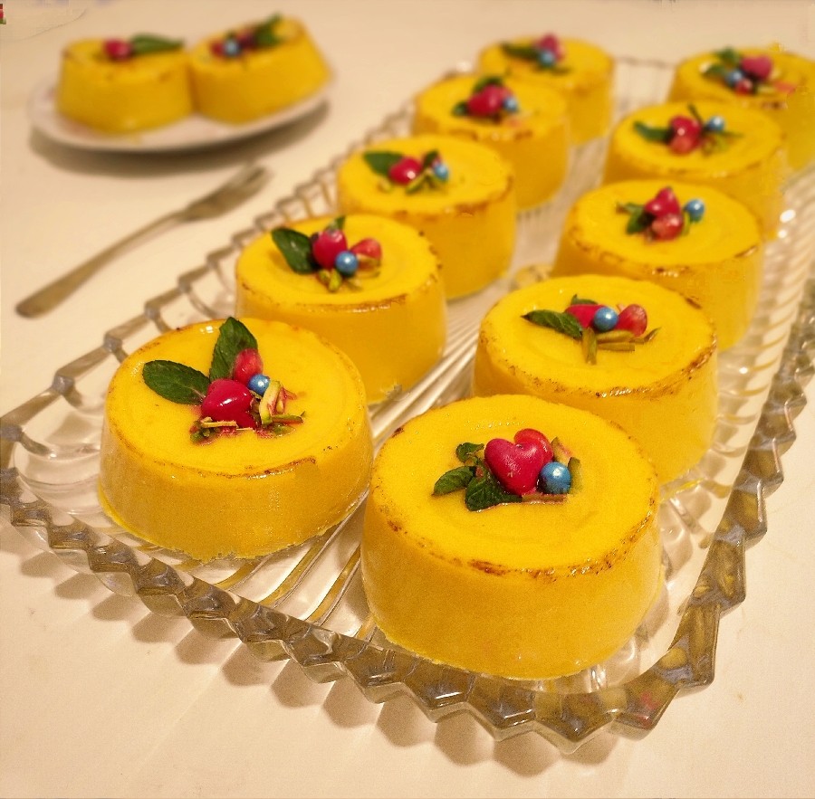 دسر زعفرانی (پاناکوتای زعفرانی)