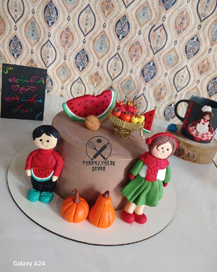 کیک یلدا تاپر ها دستساز?