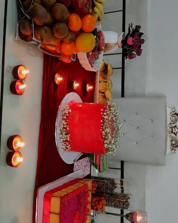 سفره شب یلدا. 1404