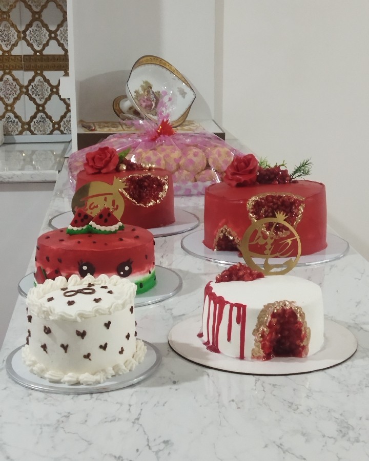 کیک و شیرینی های سفارشی یلدای من