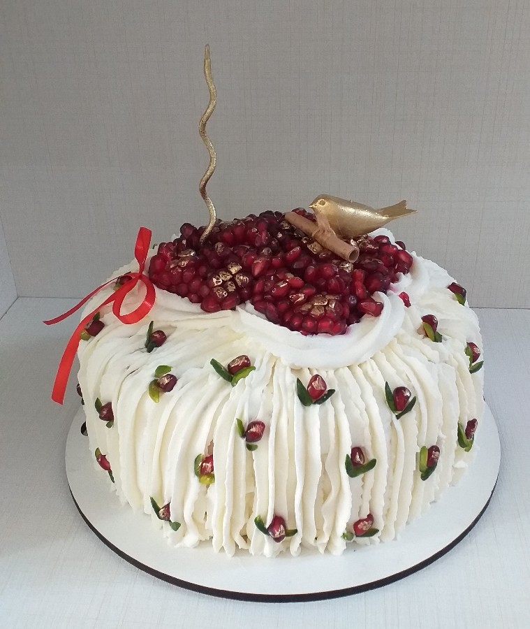 کیک یلدایی برای مادرم درست کردم