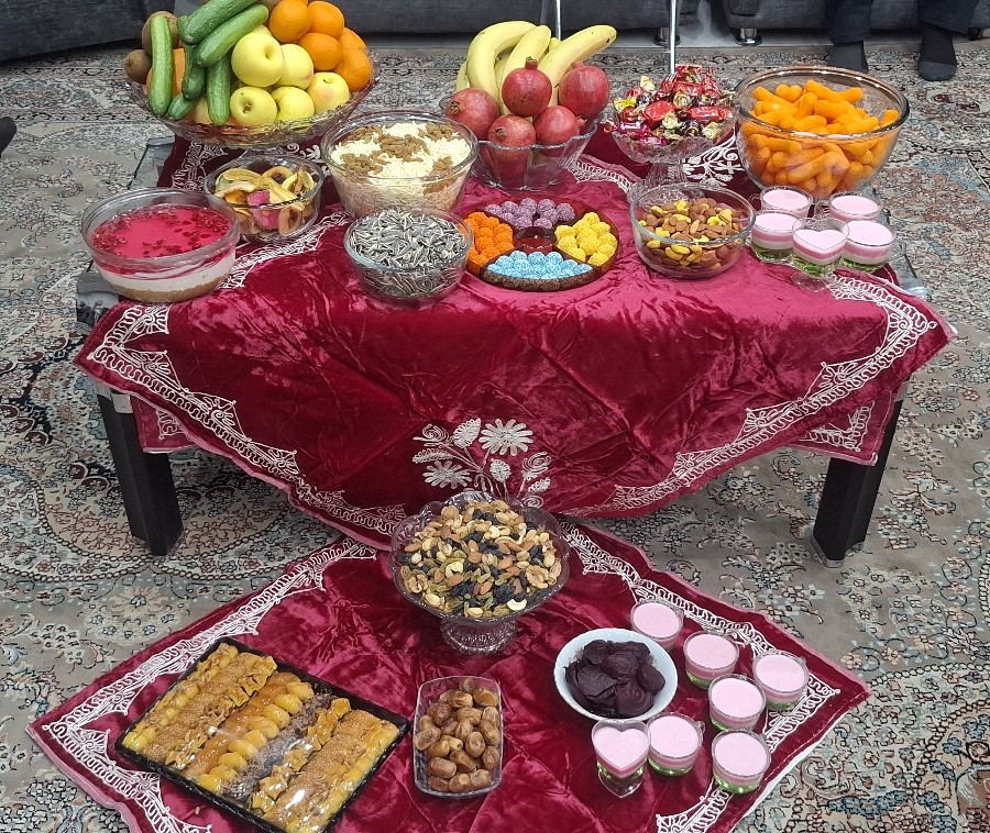 یلدا خونه مامان