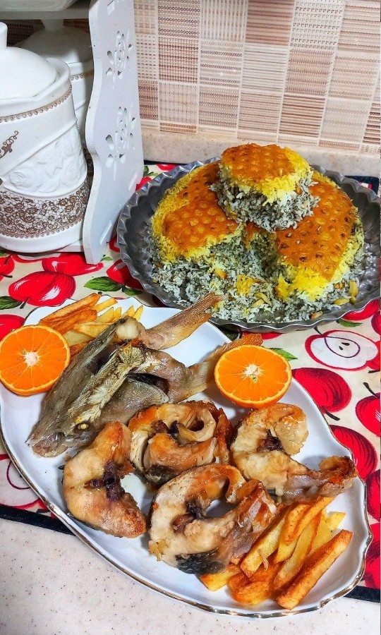 سبزی پلو با ماهی اوزون برون   
ورق بزن قشنگم   