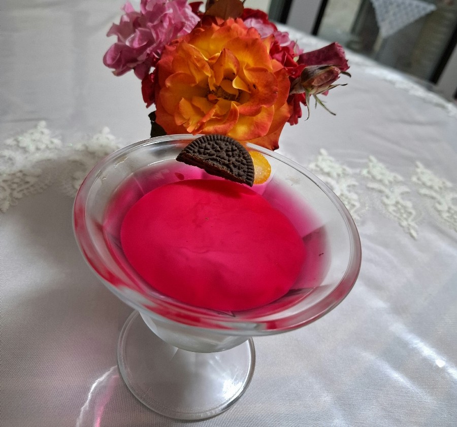 دسر محلبی با ژله 