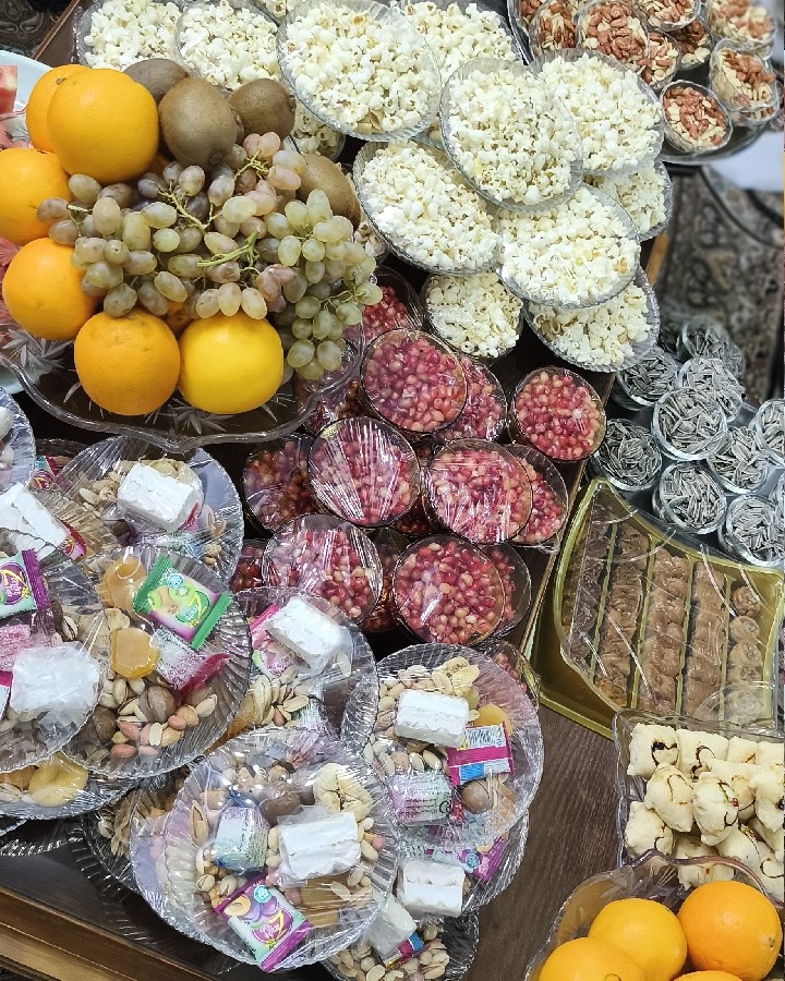 شب یلدا ۱۴۰۴ (منزل پدر بزرگ و مادر بزرگ)