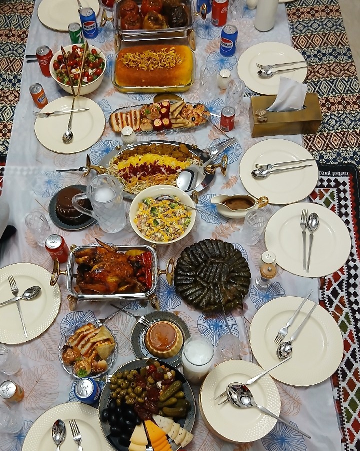 مهمونی در کنار خانواده 