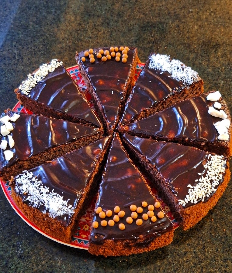 کیک شکلاتی...