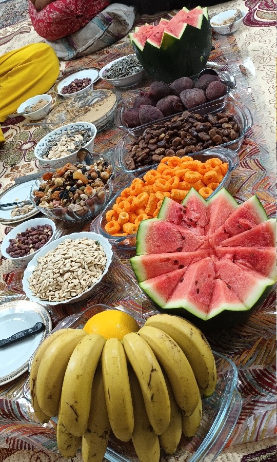 روزمرگی
ورق بزن عزیزم 
