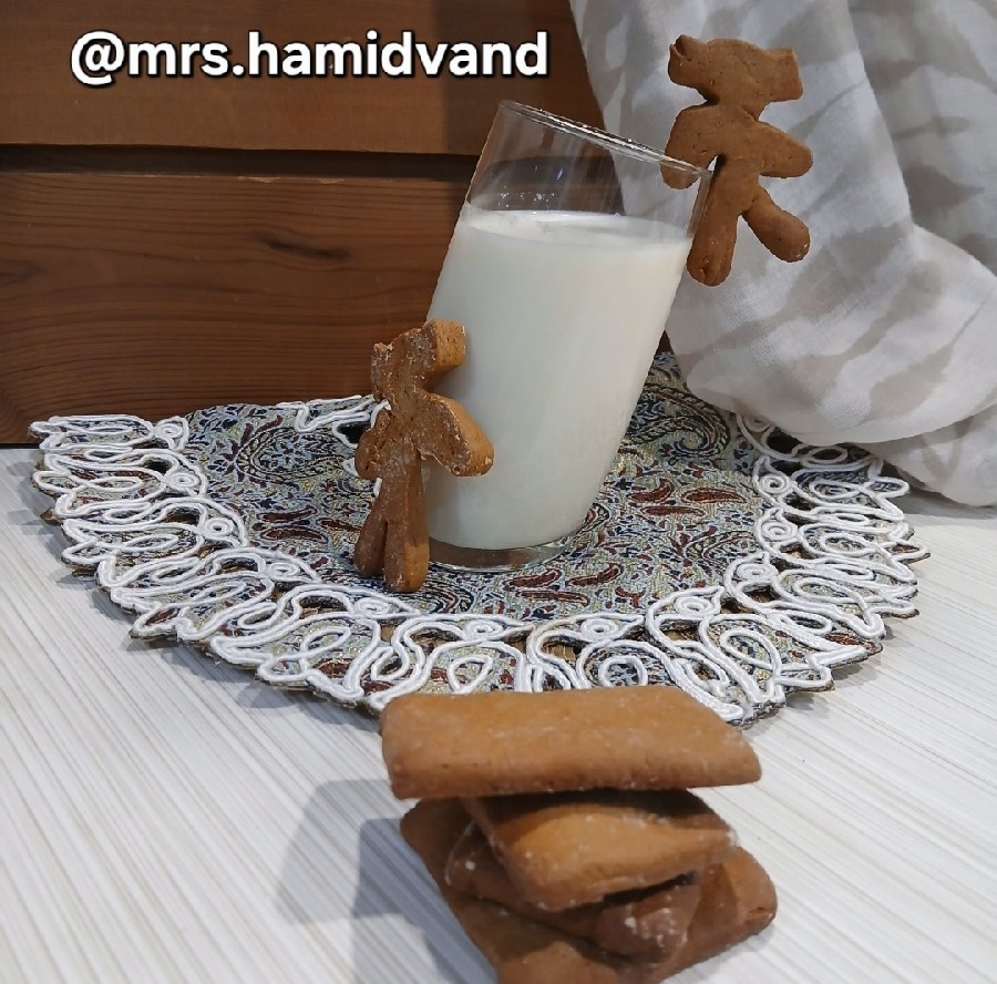 بیسکوییت قندی ساده