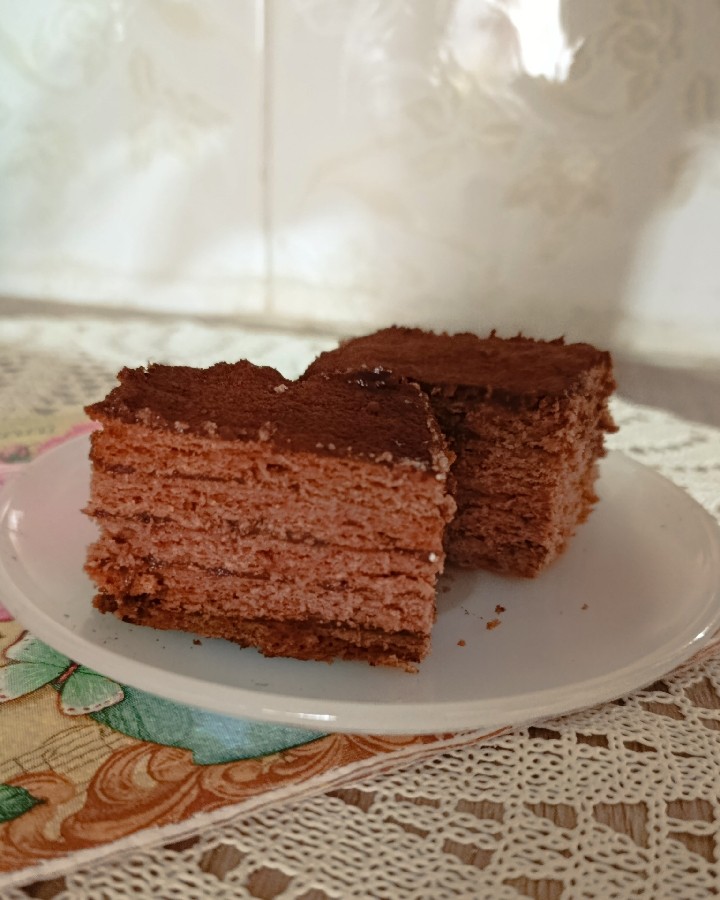 کیک یخچالی شکلاتی 