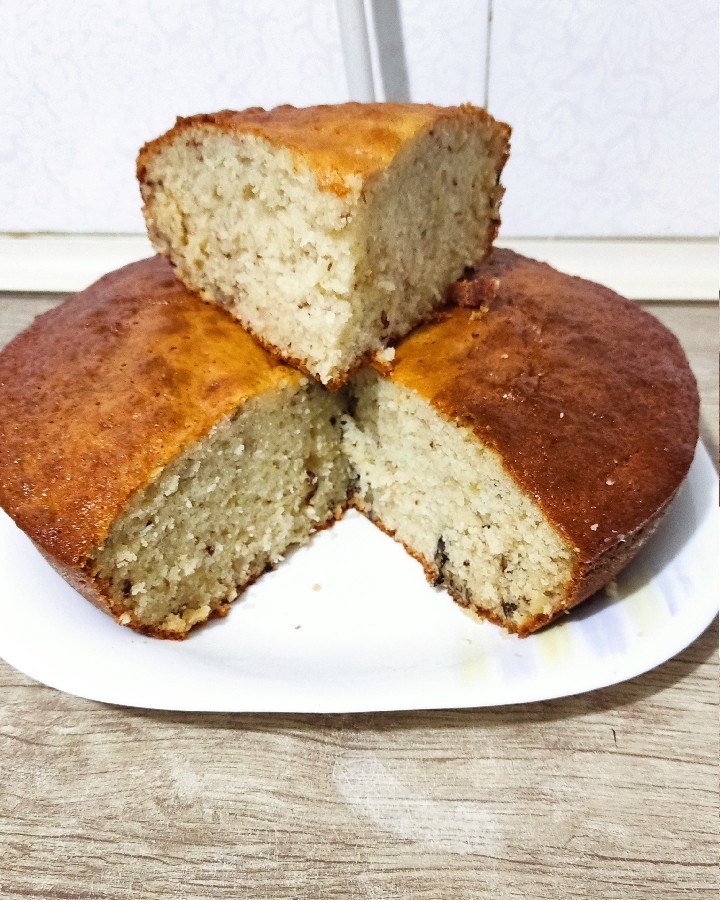 کیک موز و گردو