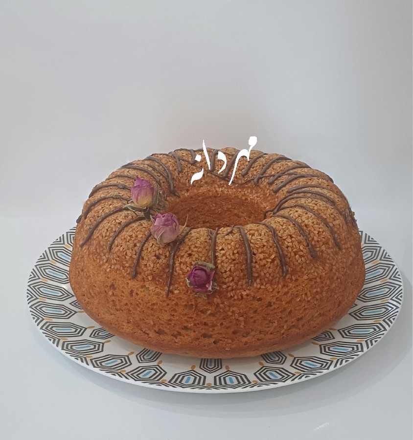 عکس کیک هویج و گردو