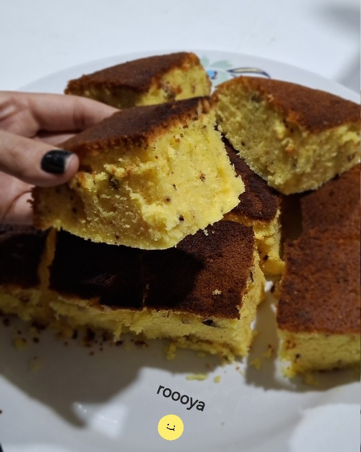 کیک گلاب و زعفرون