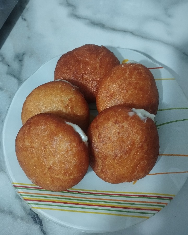 دونات مغز دار 