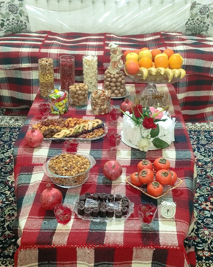 یلدای ۱۴۰۴ و ۱۴۰۳