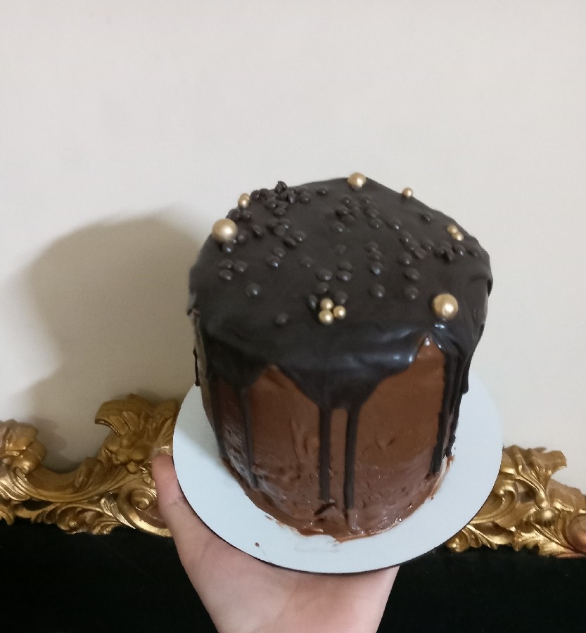 کیک خامه‌ای با روکش نوتلا