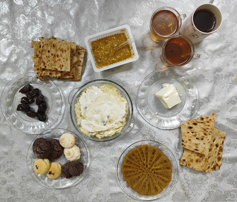 سفره افطار امروز 
پنجشنبه ماه رجب 