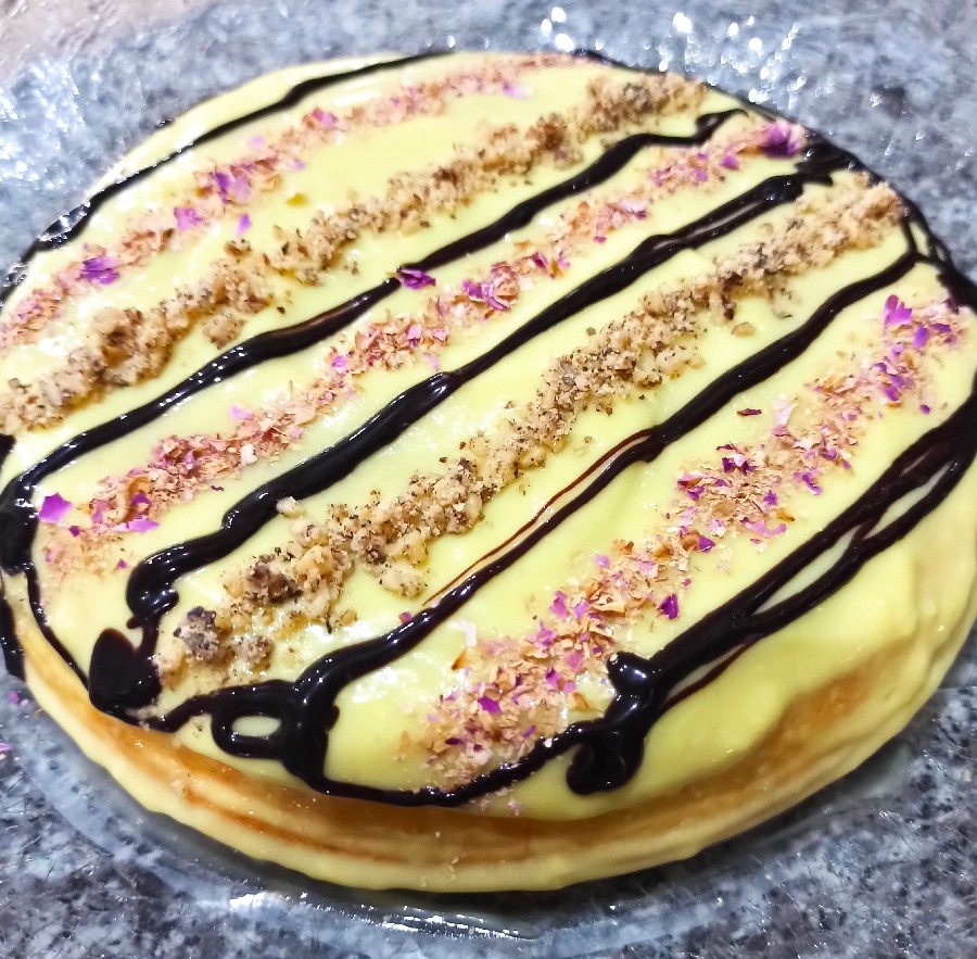 کیک گلاب و زعفران به مناسبت روز پدر