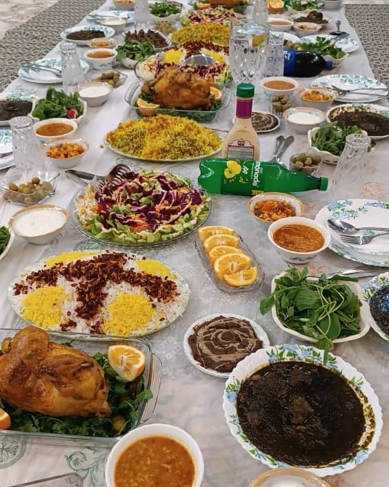 سفره ی مهمانی خونه خواهرم