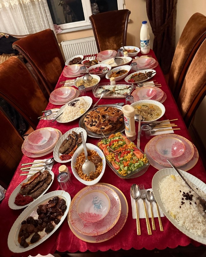 میز مهمانی مادرم در استانبول