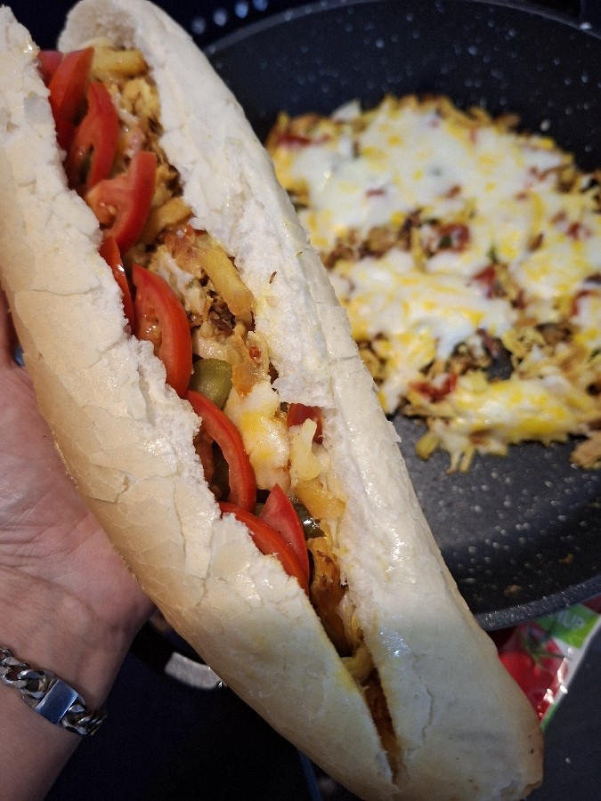 ساندویچ خوراک مرغ