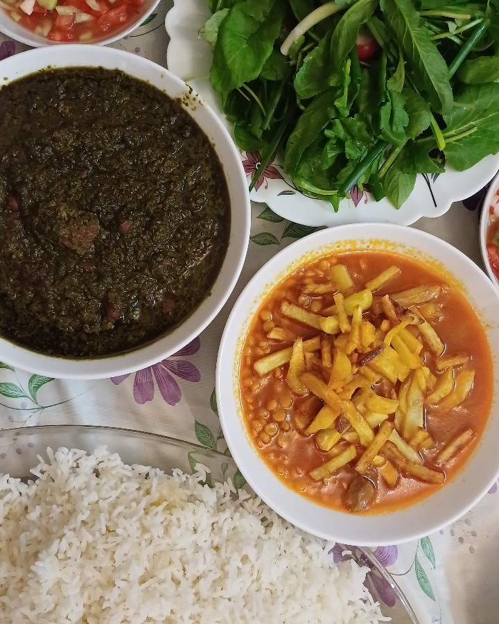 ناهارروزجمعه.منزل پدری.