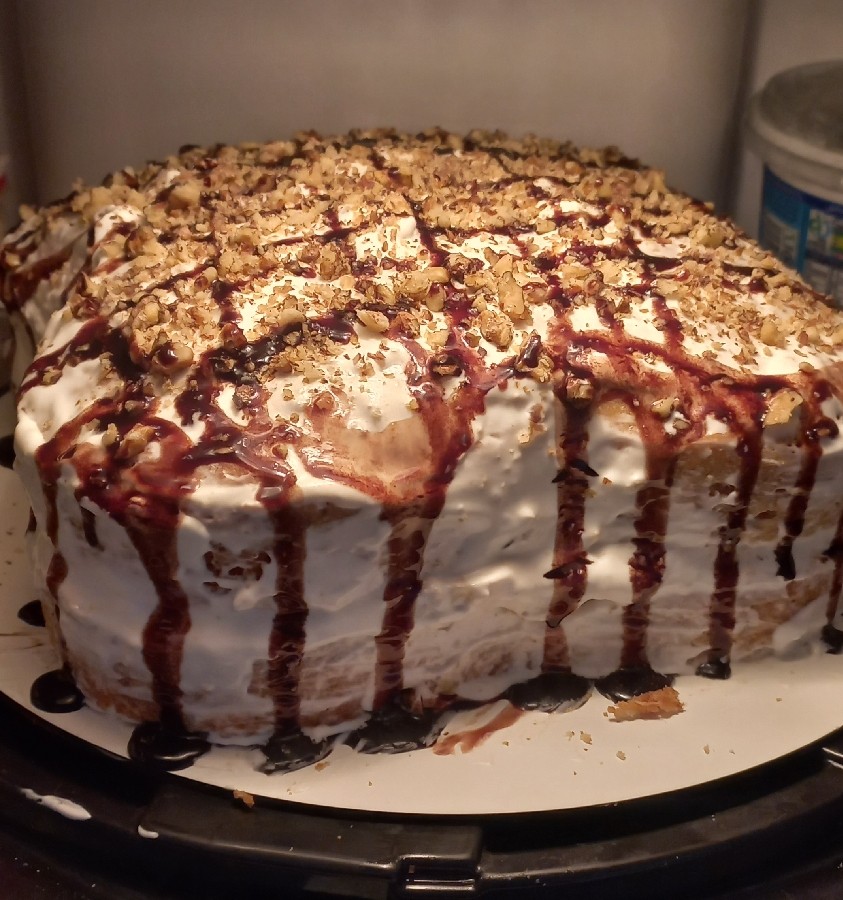 کیک خامه ای موزی گردویی خوشمزه ...
بماند به یادگار تولد پدر شیعیان حیدر کرار ....