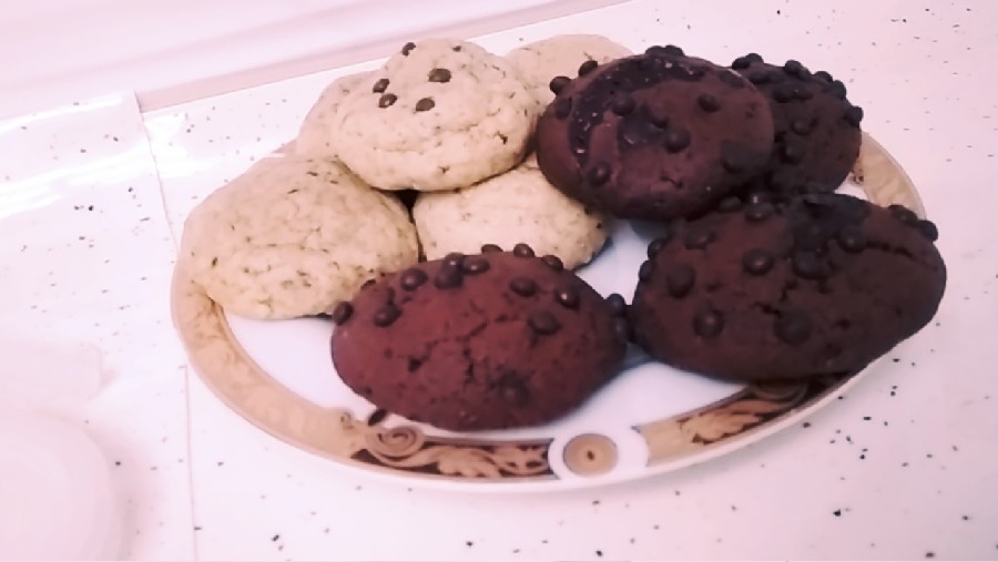 کوکی شکلاتی و کارامل و ردولوت