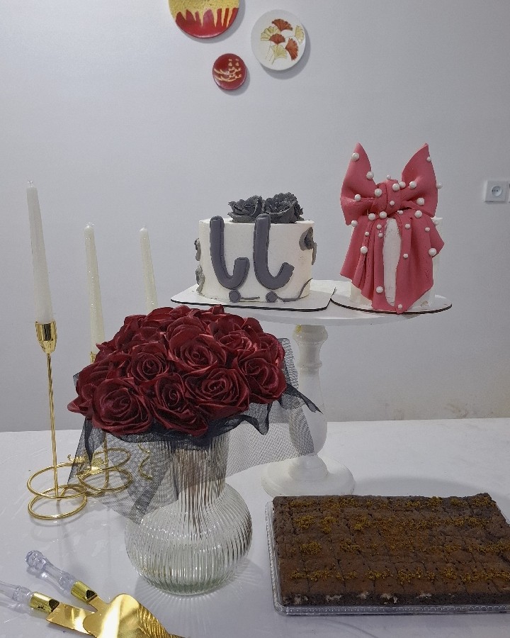 جمعی از کیک ها باهم