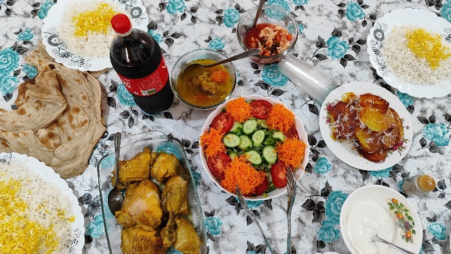 یه روز عالی خونه مامان قشنگم 