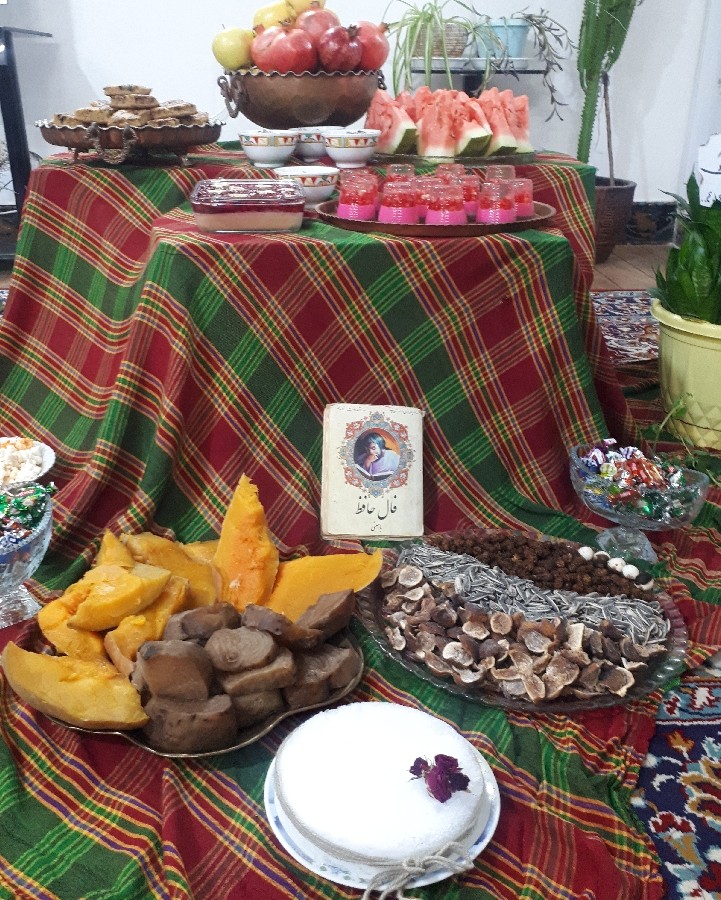  یلدایی  ساده  مون  خونه مامان گلی  