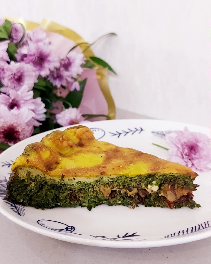 کوکو سبزی قالبی در فر